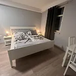 Am Rathaus Adii Hotel