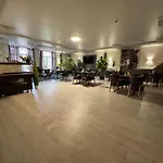 Am Rathaus Adii Hotel