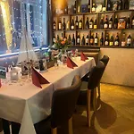 Hotel Am Rathaus Adii 3*