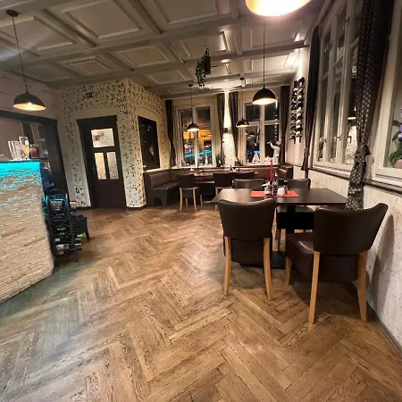 Am Rathaus Adii Hotel 3*