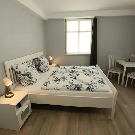 Am Rathaus Adii 坦哲蒙