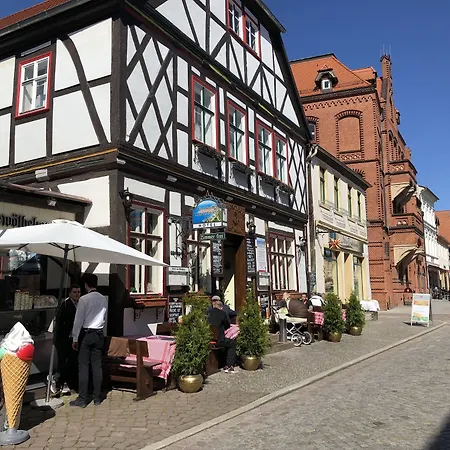 Отель Am Rathaus Adii