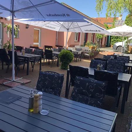 Am Rathaus Adii Отель 3*