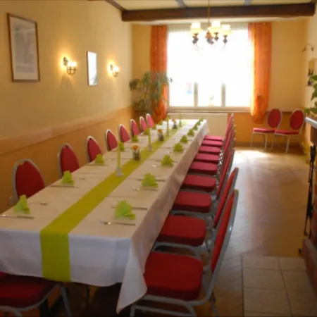 Am Rathaus Adii 坦哲蒙