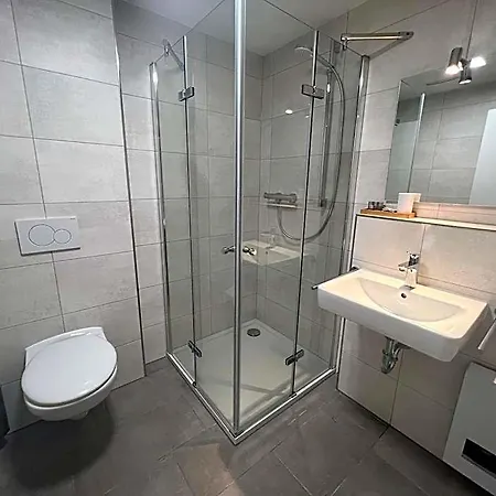 فندق Am Rathaus Adii 3*