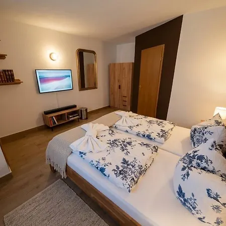 Hotel Am Rathaus Adii 3*