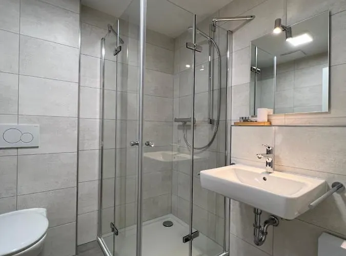 Am Rathaus Adii Hotell 3*