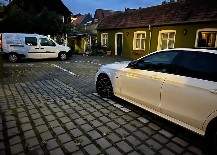 Am Rathaus Adii Hotel