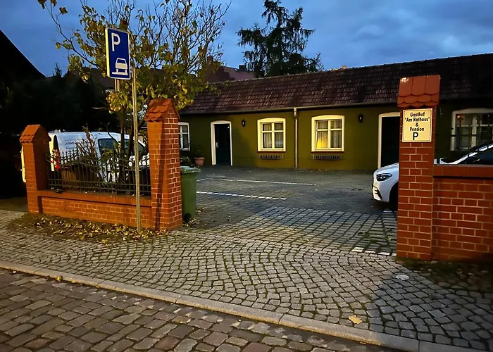 Am Rathaus Adii Отель 3*