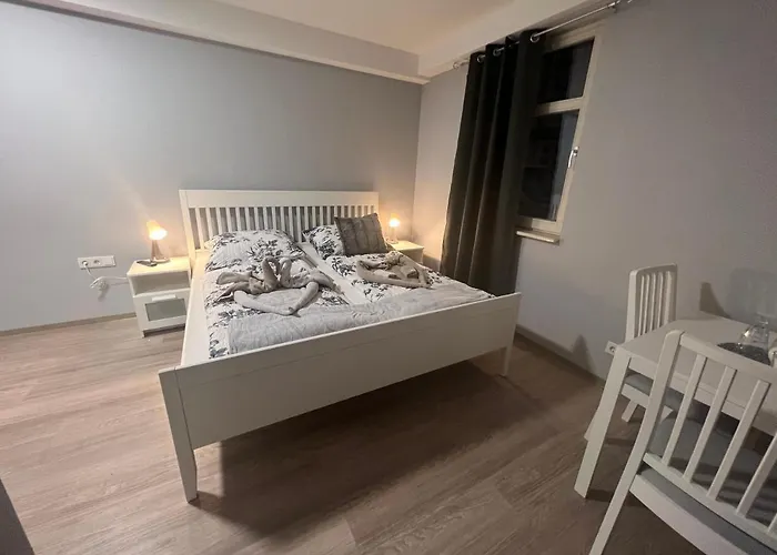 Am Rathaus Adii Hotel