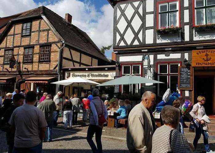 Am Rathaus Adii Tangermünde